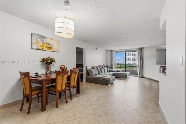 Parc Central Aventura South, 3300 NE 191st St #609, Aventura, Florida 33180, image 3