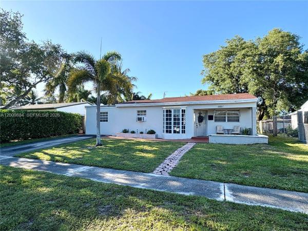 Driftwood Acres, 6861 Freedom St, Hollywood, Florida 33024, image 1
