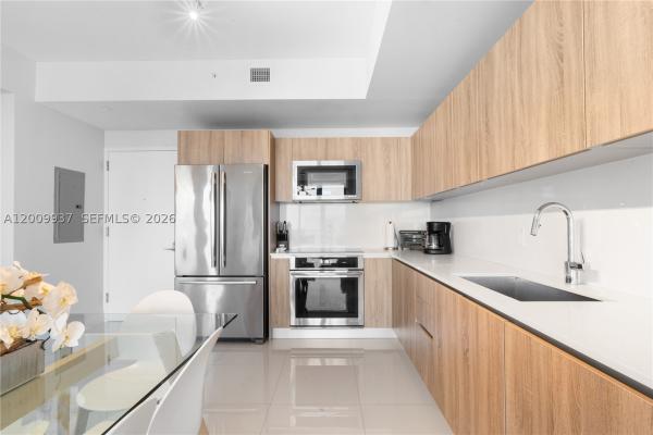 Aventura Parksquare Residences, 2960 NE 207th St #1003, Aventura, Florida 33180, image 1