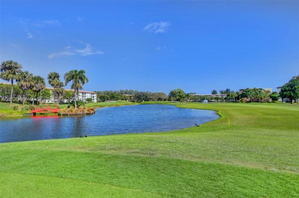 Eleuthera Village, 1803 Eleuthera Pt #C4, Coconut Creek, Florida 33066, image 2