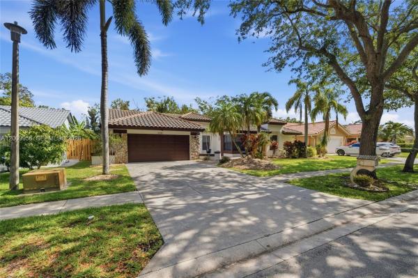 Fox Run At Jacaranda, 10781 NW 18th Dr, Plantation, Florida 33322, image 1