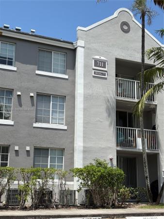 Devonaire At Pembroke Pines, 711 SW 111th Way #202, Pembroke Pines, Florida 33025, image 1