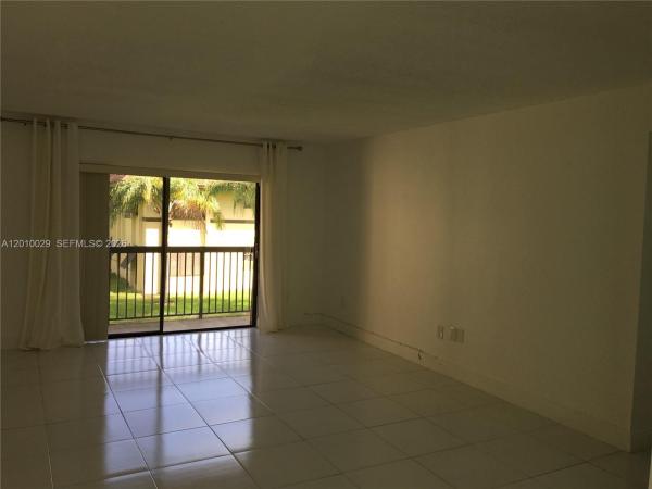 7995 SW 86th St #322, Unincorporated Dade County, Florida 33143, image 1