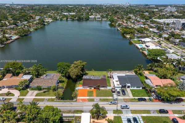 2501 NE 209th Ter, Unincorporated Dade County, Florida 33180, image 1