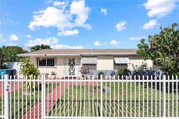 20211 SW 112th Pl, Unincorporated Dade County, Florida 33189, image 1