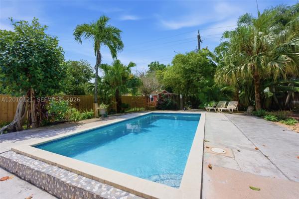 Lauderdale Villas, 1118 NW 16th St, Fort Lauderdale, Florida 33311, image 3
