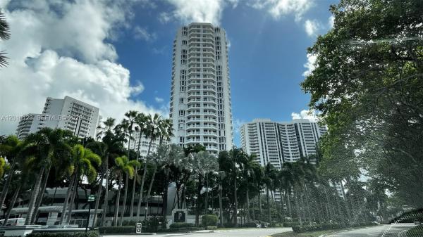 Atlantic 2 At The Point, 21150 NE 38th Ave #1202, Aventura, Florida 33180, image 3