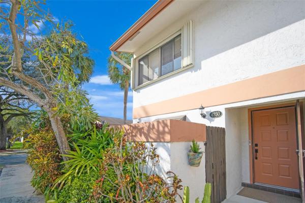 Townhomes At Orange Drive, 4250 SW 70th Ter #., Davie, Florida 33314, image 1