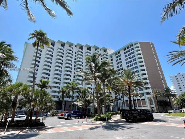 Triton Tower, 2899 Collins Ave #724, Miami Beach, Florida 33140, image 1