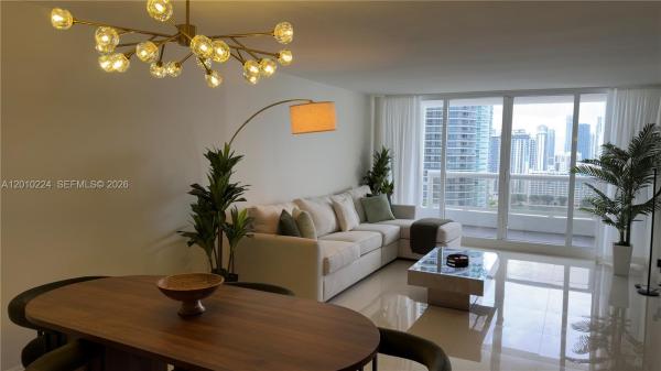 Miami, Florida 33132, image 1