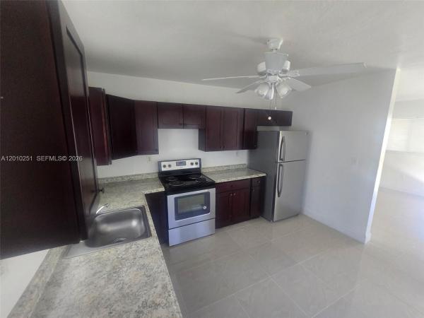 1147 NW 76th St #1149, Unincorporated Dade County, Florida 33150, image 1