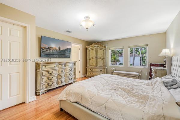 Aventura Lakes, 20990 NE 30th Pl, Aventura, Florida 33180, image 3