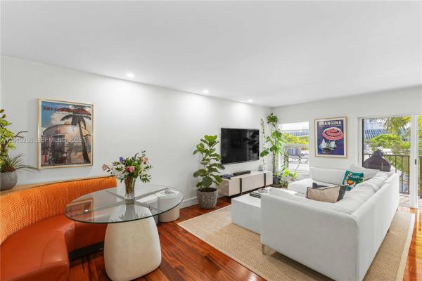 Royal Palm Villas, 1821 Jefferson Ave #306, Miami Beach, Florida 33139, image 1
