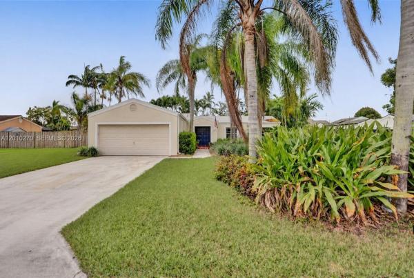 14740 SW 159th St, Unincorporated Dade County, Florida 33187, image 1