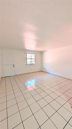Royal Palm Gardens, 4655 Palm Ave #124, Hialeah, Florida 33012, image 2