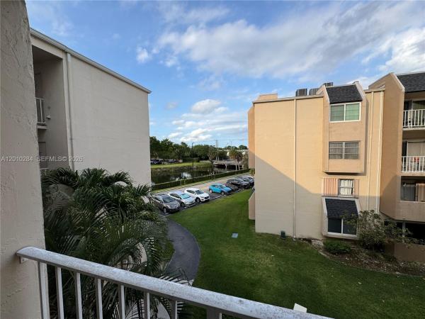 7725 SW 86th St #A1-319, Unincorporated Dade County, Florida 33143, image 1