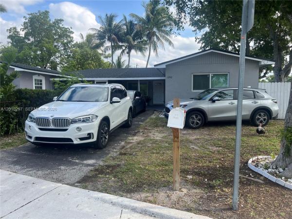 Broadview Country Club Estates, 6742 SW 18th Ct, North Lauderdale, Florida 33068, image 2