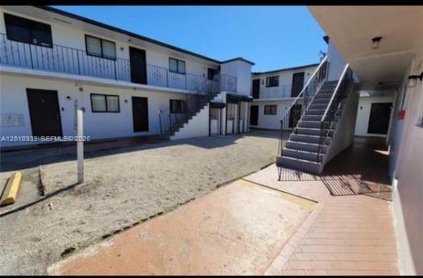 120 W 10th St #10, Hialeah, Florida 33010, image 1