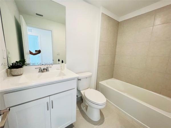 6909 Harbours Edge Ave, Lake Worth, Florida 33467, image 2