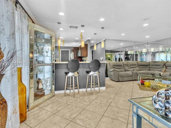 Highland Park Estates, 4301 NW 185th St, Miami Gardens, Florida 33055, image 3