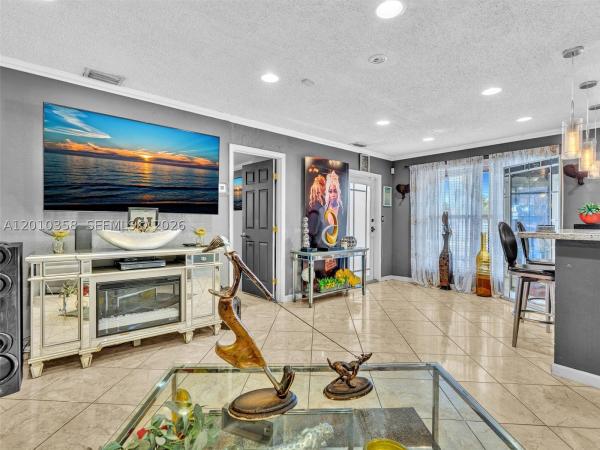 Highland Park Estates, 4301 NW 185th St, Miami Gardens, Florida 33055, image 2