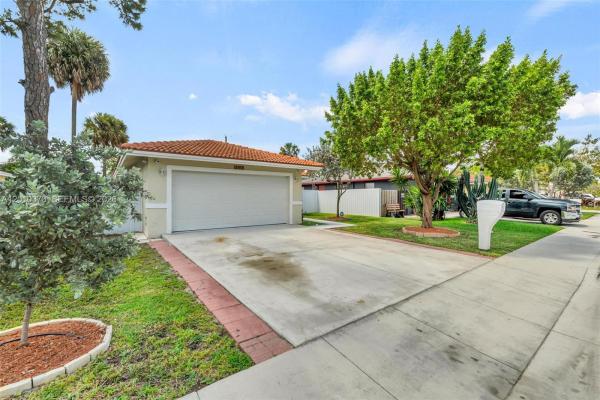 Washington Park, 2762 NW 9th Ct, Fort Lauderdale, Florida 33311, image 2
