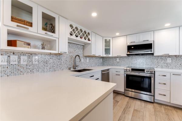 Brickell Place, 1901 Brickell Ave #B1809, Miami, Florida 33129, image 1