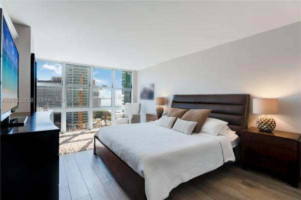Brickell Place, 1901 Brickell Ave #B1809, Miami, Florida 33129, image 2
