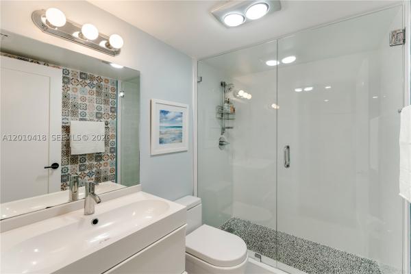 Brickell Place, 1901 Brickell Ave #B1809, Miami, Florida 33129, image 3