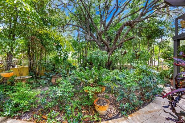 Aqua Marine, 650 NE 76th St, Miami, Florida 33138, image 1