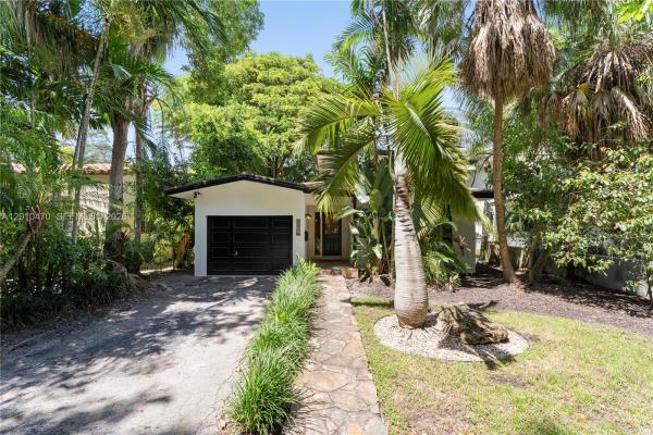 Riviera, 5520 San Vicente St, Coral Gables, Florida 33146, image 1