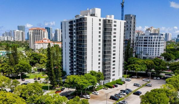Bonavida, 20100 W Country Club Dr #504, Aventura, Florida 33180, image 1