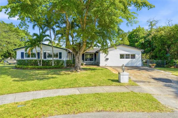 9331 SW 104th Ct, Unincorporated Dade County, Florida 33176, image 1