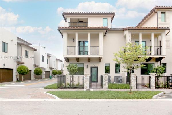 8370 NW 49th St, Doral, Florida 33166, image 1