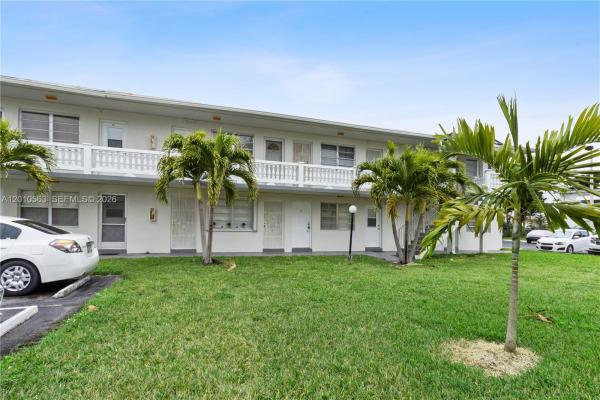 Romont South, 165 NE 203rd Ter #20, Miami Gardens, Florida 33179, image 2