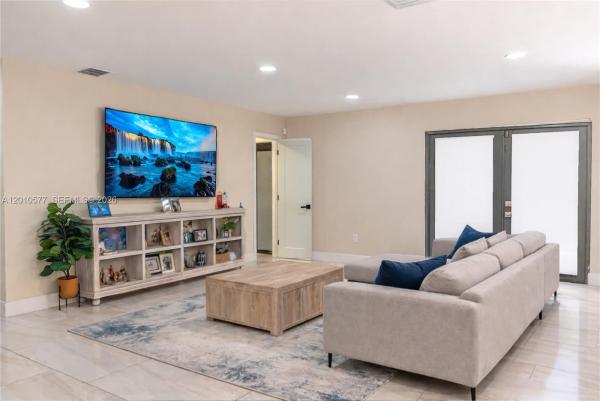 7780 SW 134th Ave, Unincorporated Dade County, Florida 33183, image 3