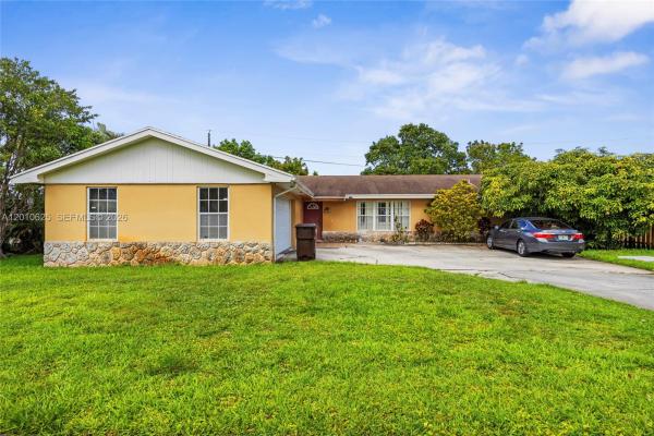 Westfield At West Palm Beach, 1831 Hiltonia Cir, West Palm Beach, Florida 33407, image 1
