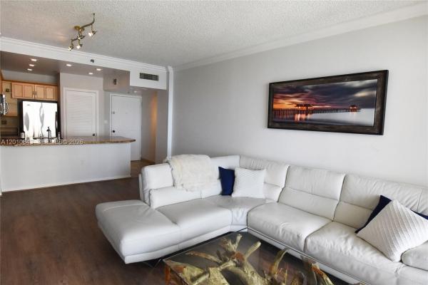 Brickell Key Two, 540 Brickell Key Dr #1812, Miami, Florida 33131, image 2
