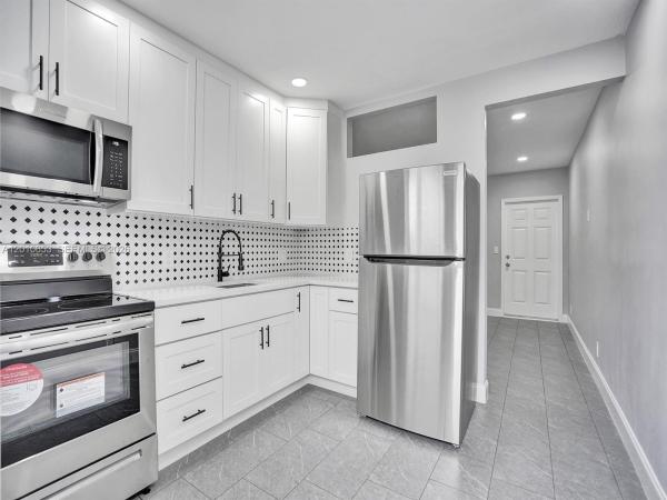 Oak Grove, 951 SW 30th St #1-2, Fort Lauderdale, Florida 33315, image 1