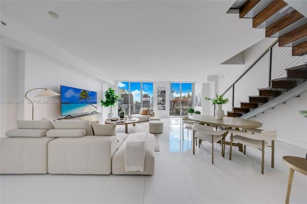 Mint At Riverfront, 92 SW 3rd St #5202, Miami, Florida 33130, image 2