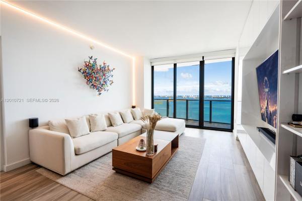Icon Bay, 460 NE 28th St #3402, Miami, Florida 33137, image 1