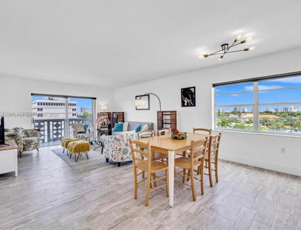 Excelsior, 4141 Nautilus Dr #7J, Miami Beach, Florida 33140, image 1