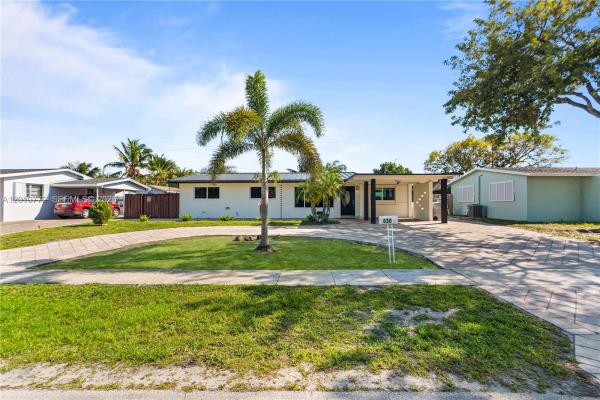 Pompano Golf Estates, 630 NE 23rd Ct, Pompano Beach, Florida 33064, image 1
