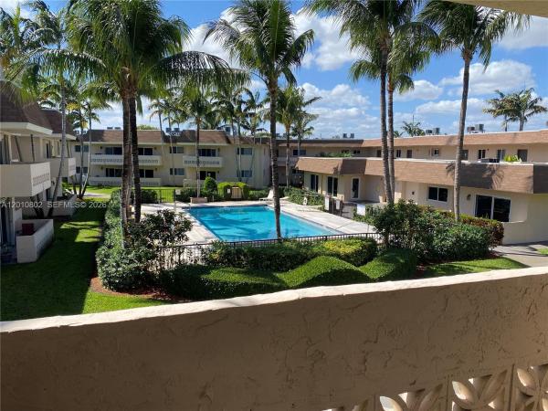 Villagio At Palmetto Bay, 14500 SW 88th Ave #222, Palmetto Bay, Florida 33176, image 1