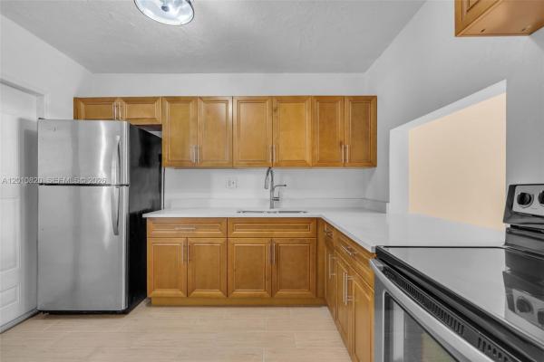 18900 NE 3rd Ct #520, Unincorporated Dade County, Florida 33179, image 1