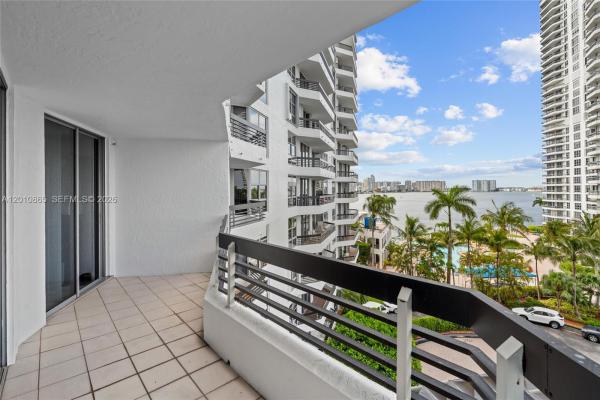 Mystic Pointe Tower 100, 19195 NE 36th Ct #604, Aventura, Florida 33180, image 1