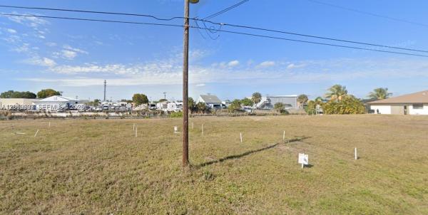 Cape Coral, 1020 SE 13th Ave, Cape Coral, Florida 33990, image 2