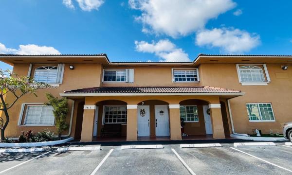 West Poinciana Villas, 7817 W 36th Ave #204, Hialeah, Florida 33018, image 1
