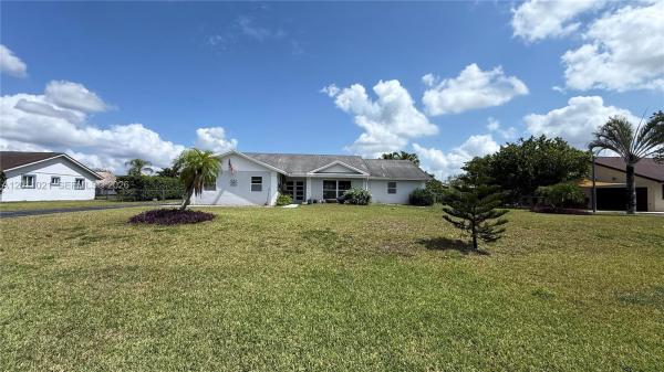 Westbury Estates, 1501 NW 20th St, Homestead, Florida 33030, image 1