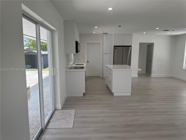 17850 SW 112th Ave, Unincorporated Dade County, Florida 33157, image 1